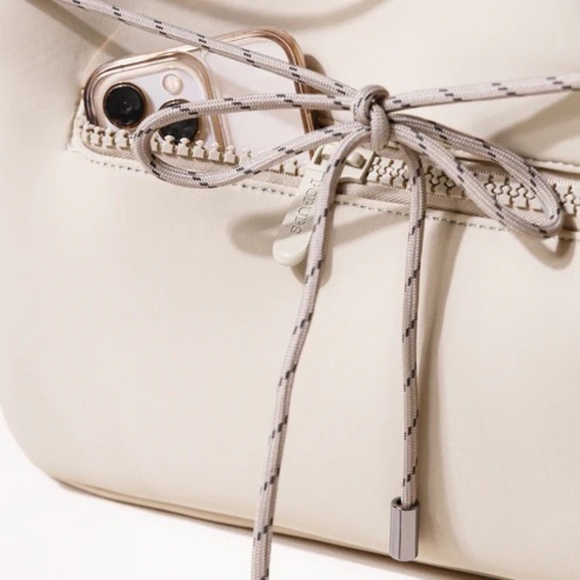 NWT Anthropologie Pops Ups Brand Everyday Backpack Taupe - Picture 4 of 10